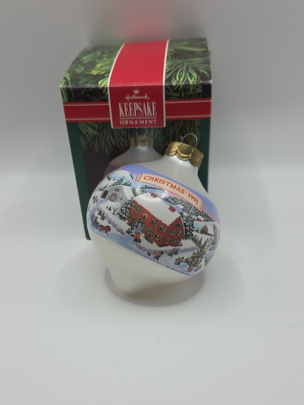 Hallmark Keepsake White, Red and Green Christmas 1991 Glass Ornament